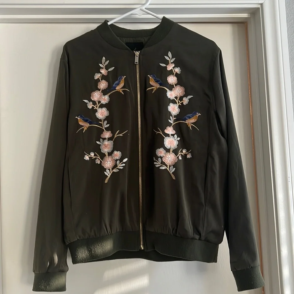 Thin lined jacket - Picture 1 of 4